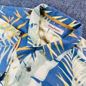 Tommy Bahama Men's L Blue Tropical Palm Leaf 100% Silk Short Sleeve Camp Shirt